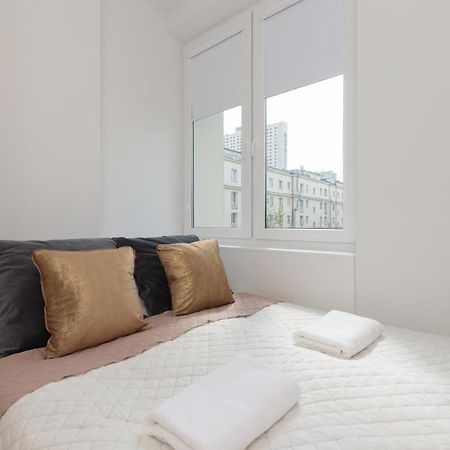 Fashionable City Center Apartment By Noclegi Renters Warszawa Exteriör bild