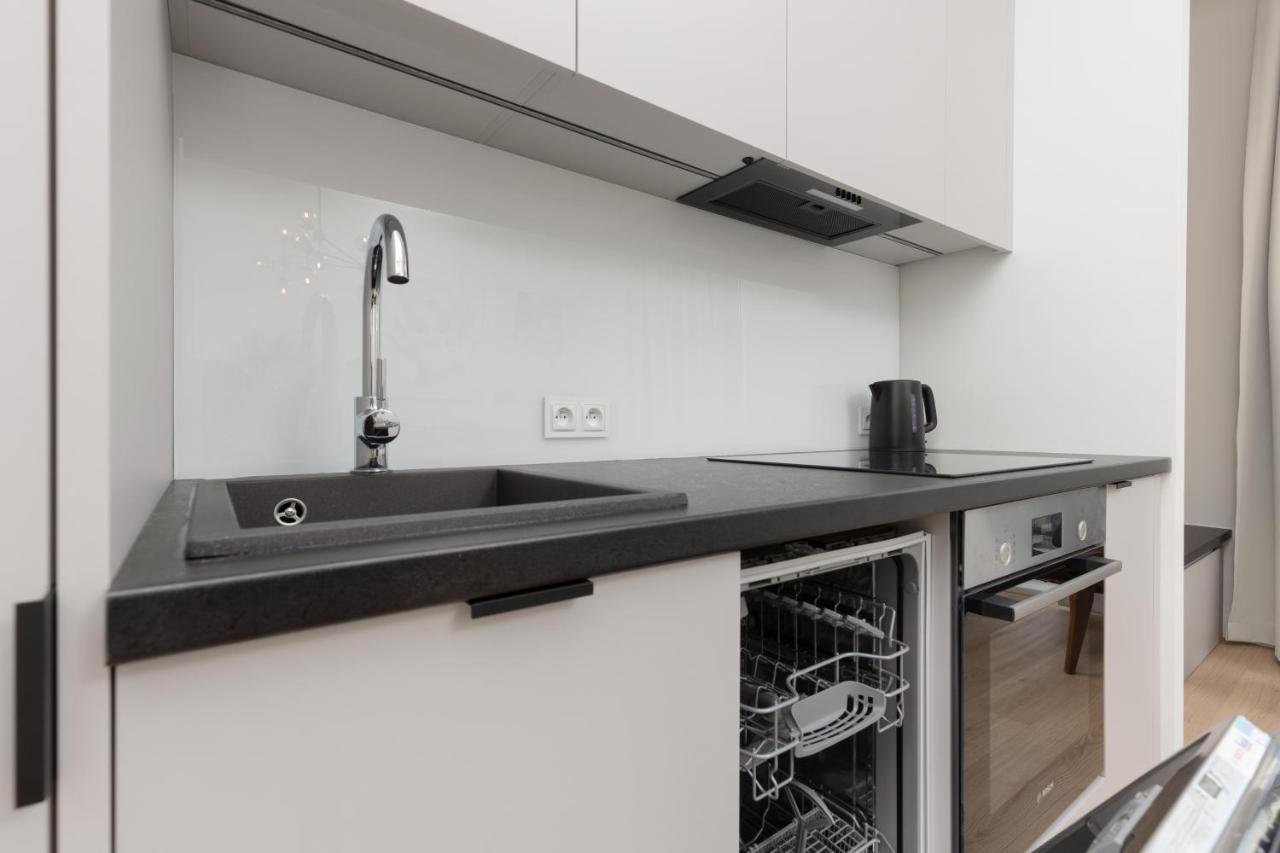 Fashionable City Center Apartment By Noclegi Renters Warszawa Exteriör bild